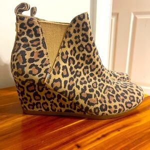 Toms Wedges - size 7